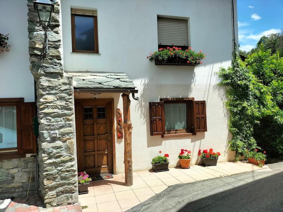 Appartamento Di Montagna Lo Grop Chambave Dış mekan fotoğraf